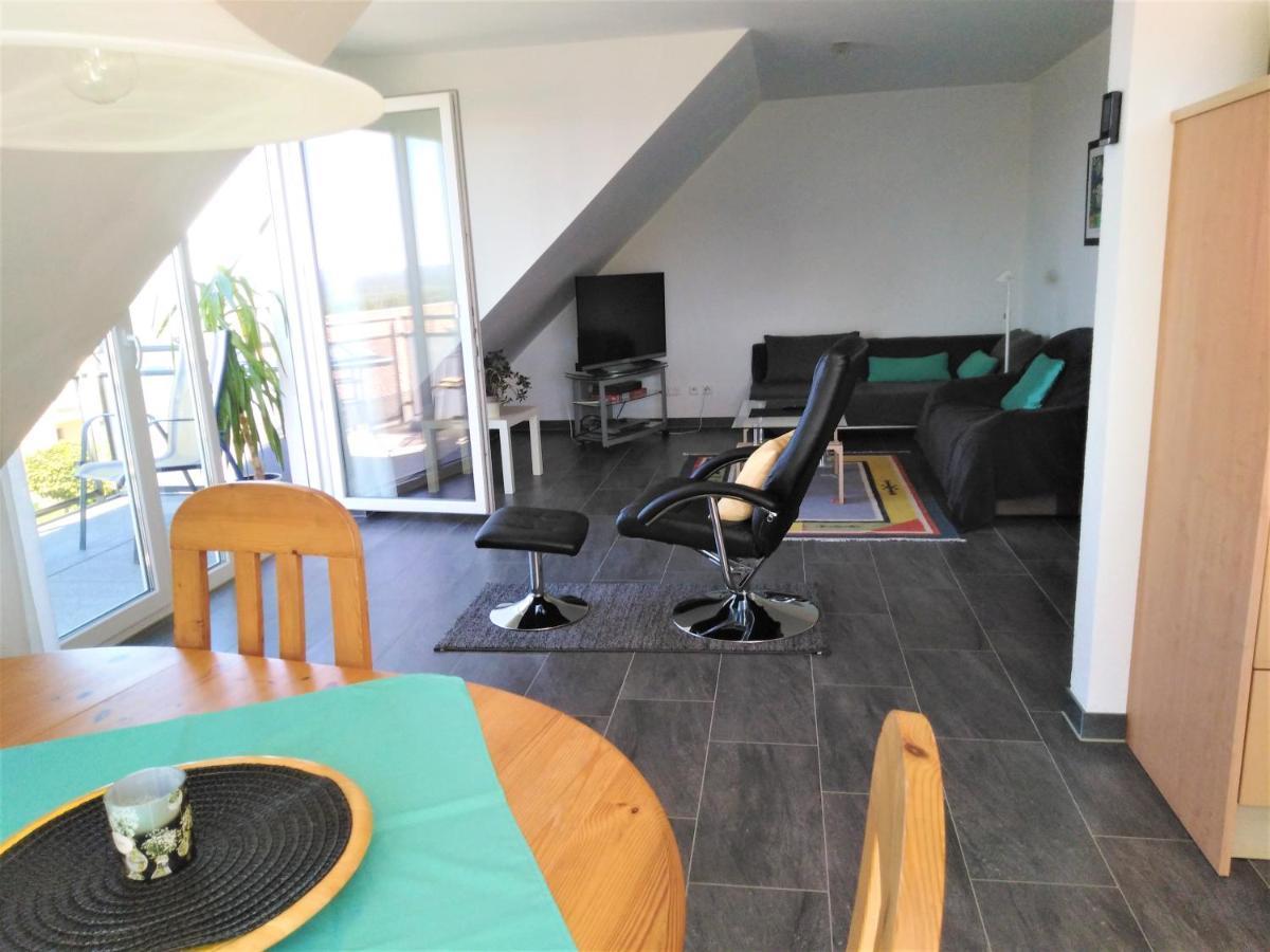 Ferienwohnung Wisser- Fernblick バート・ベリンゲン エクステリア 写真